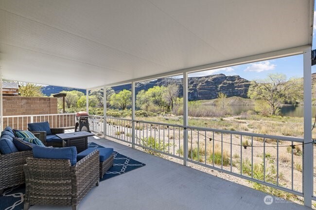 674 River Drive SW Quincy WA 98848