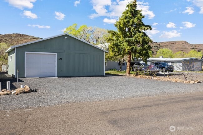 674 River Drive SW Quincy WA 98848