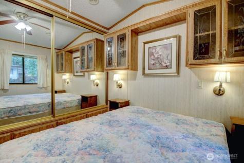 96 Sunset Circle Deming WA 98244