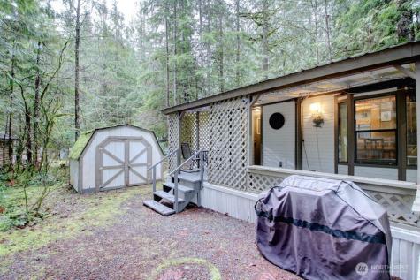 96 Sunset Circle Deming WA 98244
