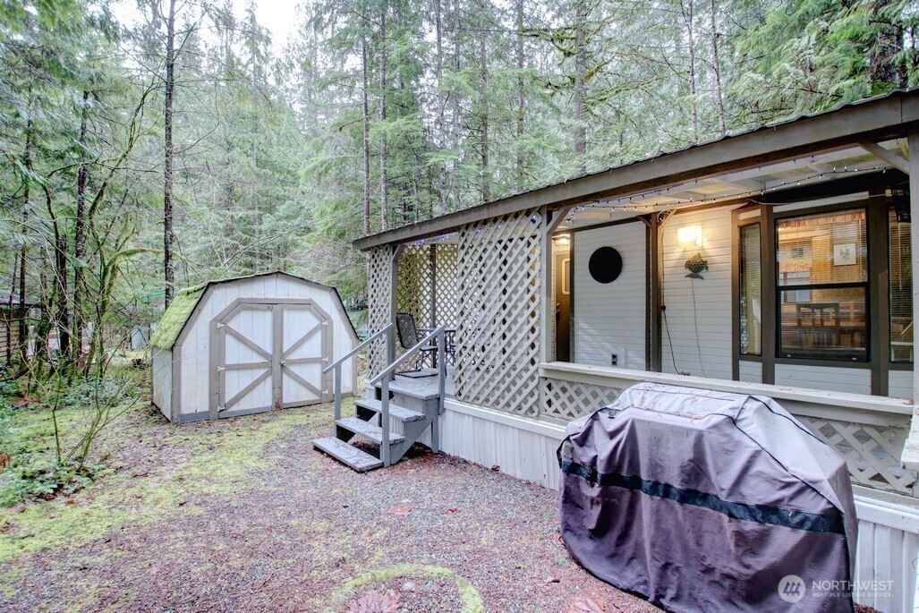 96 Sunset Circle Deming WA 98244