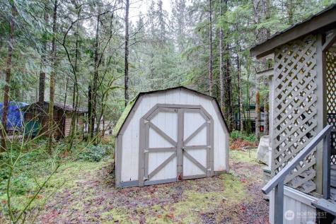 96 Sunset Circle Deming WA 98244