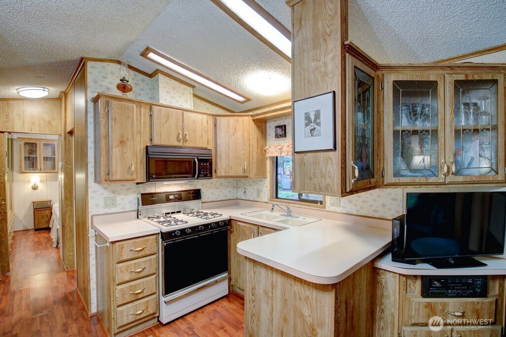 96 Sunset Circle Deming WA 98244