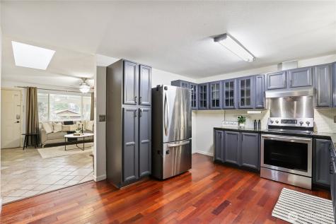 845 SW Shannon Drive Port Orchard WA 98367