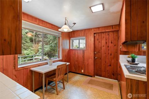 3649 Long Lake Road SE Port Orchard WA 98366