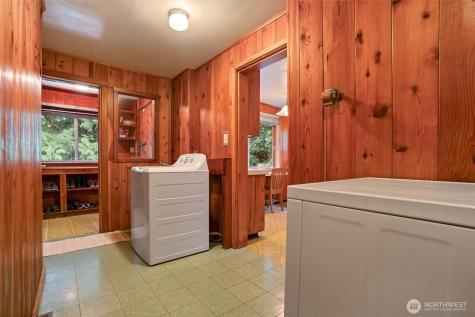 3649 Long Lake Road SE Port Orchard WA 98366