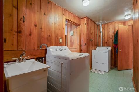 3649 Long Lake Road SE Port Orchard WA 98366