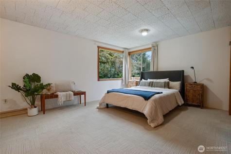 3649 Long Lake Road SE Port Orchard WA 98366