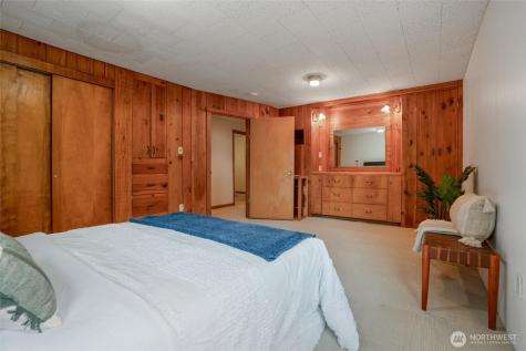 3649 Long Lake Road SE Port Orchard WA 98366