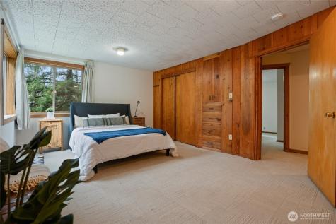 3649 Long Lake Road SE Port Orchard WA 98366