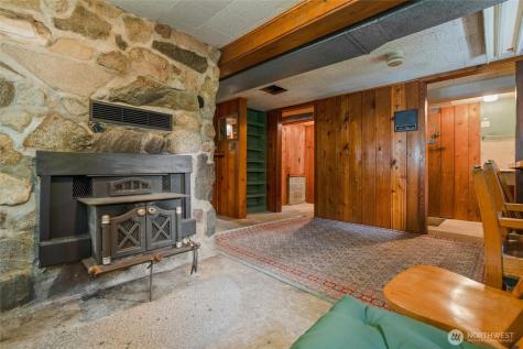 3649 Long Lake Road SE Port Orchard WA 98366