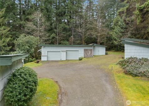 3649 Long Lake Road SE Port Orchard WA 98366