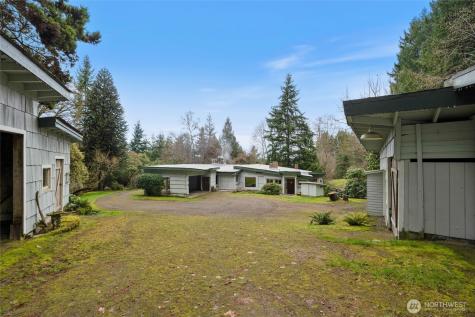 3649 Long Lake Road SE Port Orchard WA 98366
