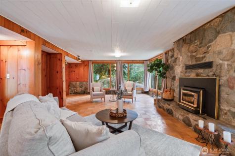 3649 Long Lake Road SE Port Orchard WA 98366