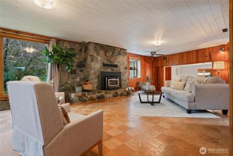 3649 Long Lake Road SE Port Orchard WA 98366