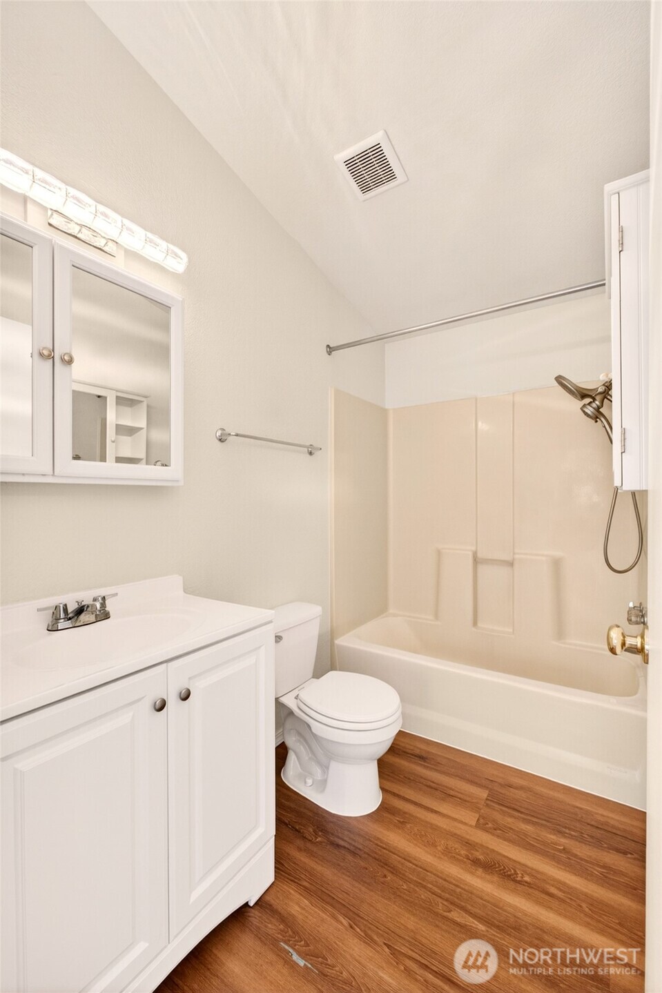 22110 Cedarview Drive E Bonney Lake WA 98391