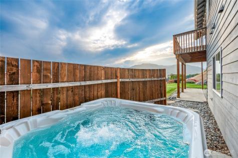 2840 Akamai Way East Wenatchee WA 98802