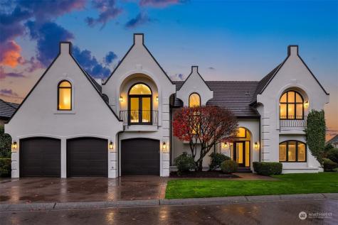 8443 NE Woodland Cove Drive Kirkland WA 98034