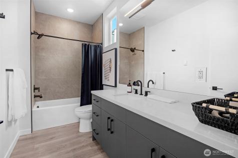 6727 Carleton Avenue S Seattle WA 98108
