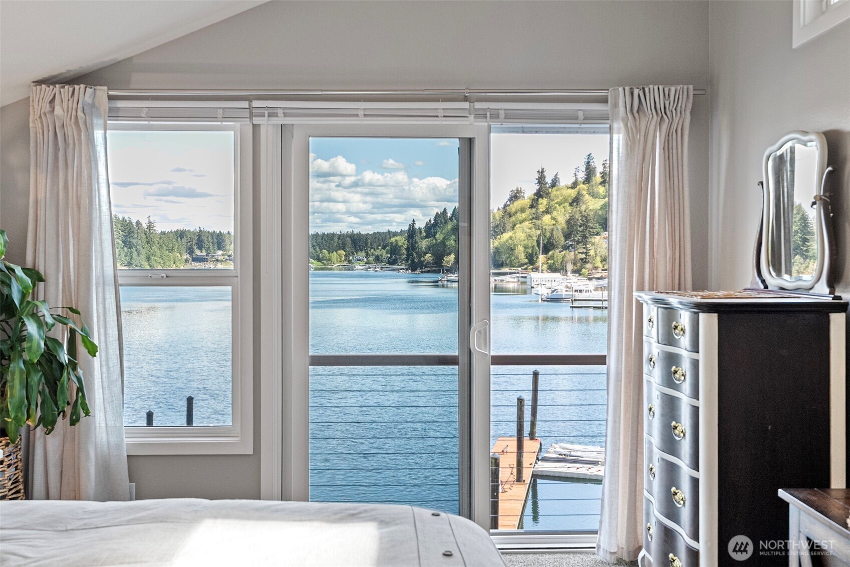 295 Shorewood Court Fox Island WA 98333