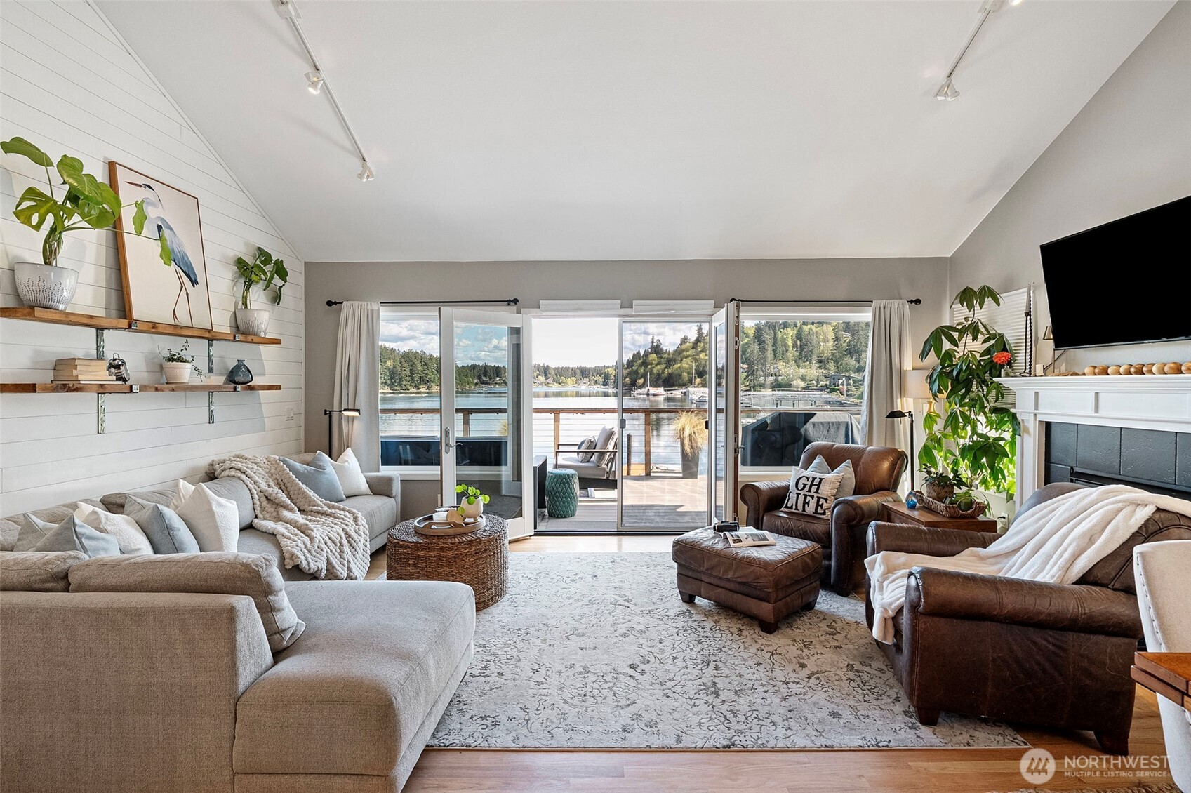 295 Shorewood Court Fox Island WA 98333