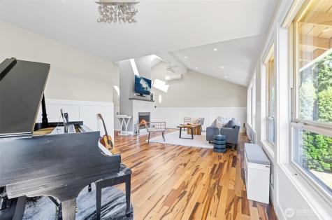 2500 171st Avenue SE Bellevue WA 98008