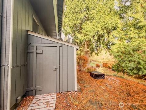 25304 146th Avenue SE Kent WA 98042
