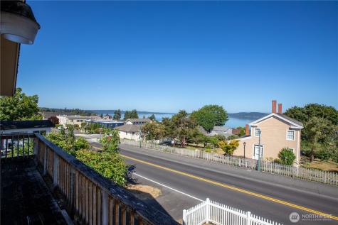 1810 Rainier Street Steilacoom WA 98388