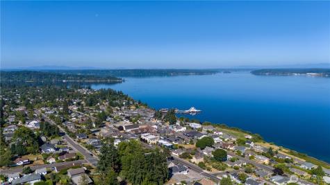 1810 Rainier Street Steilacoom WA 98388