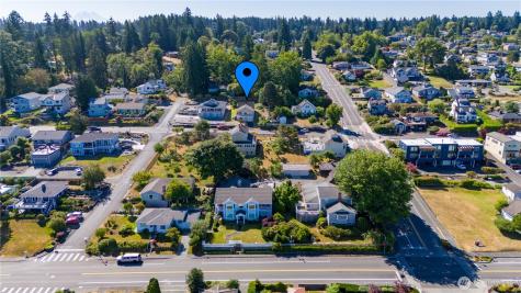 1810 Rainier Street Steilacoom WA 98388