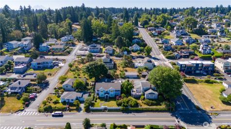 1810 Rainier Street Steilacoom WA 98388