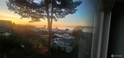 1810 Rainier Street Steilacoom WA 98388