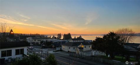 1810 Rainier Street Steilacoom WA 98388