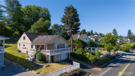 1810 Rainier Street Steilacoom WA 98388