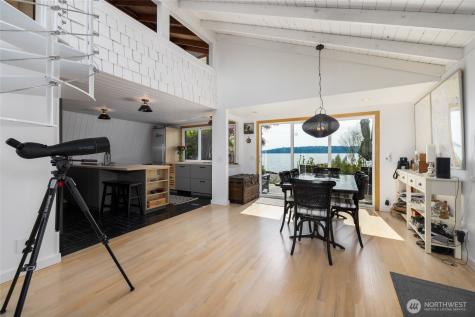 17238 Maple Lane La Conner WA 98257