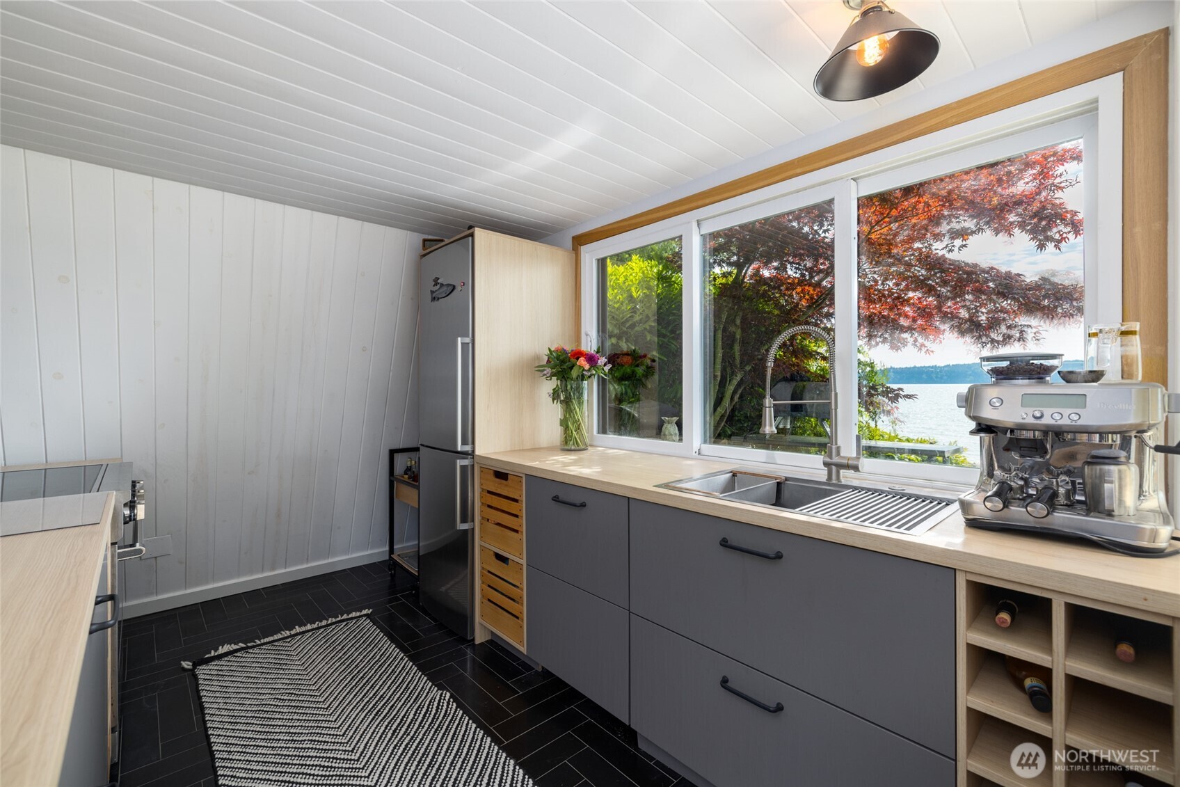 17238 Maple Lane La Conner WA 98257