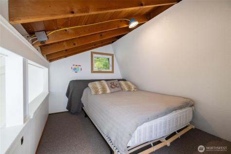 17238 Maple Lane La Conner WA 98257