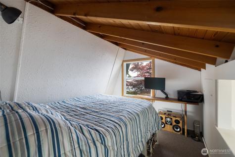 17238 Maple Lane La Conner WA 98257