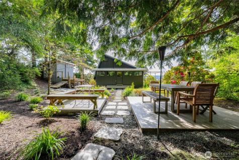 17238 Maple Lane La Conner WA 98257