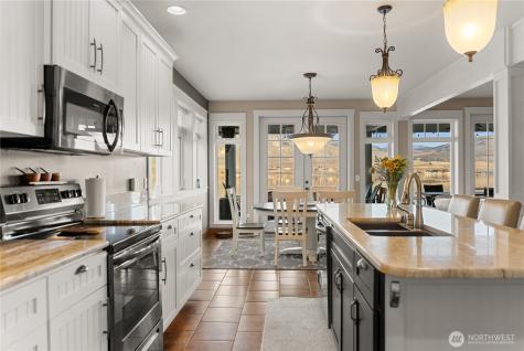 14 Turtle Lane Oroville WA 98844