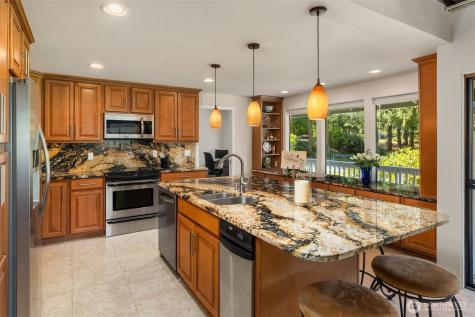 11186 Blue Pond Place NE Bainbridge Island WA 98110