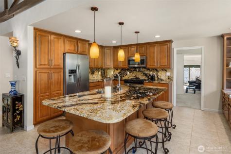 11186 Blue Pond Place NE Bainbridge Island WA 98110