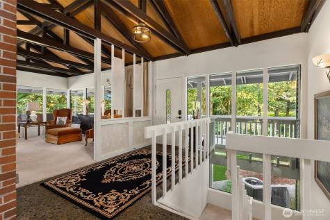 11186 Blue Pond Place NE Bainbridge Island WA 98110