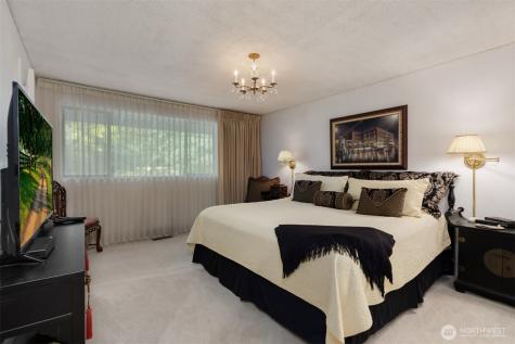 11186 Blue Pond Place NE Bainbridge Island WA 98110