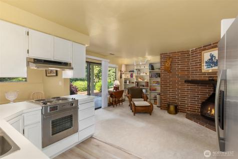 11186 Blue Pond Place NE Bainbridge Island WA 98110