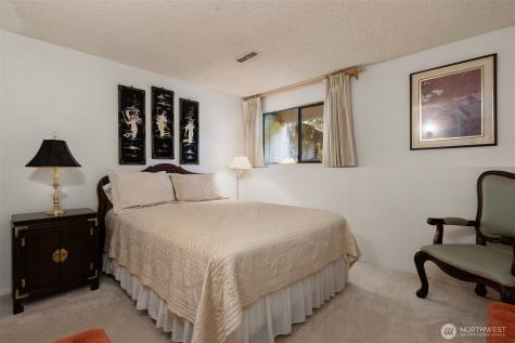 11186 Blue Pond Place NE Bainbridge Island WA 98110