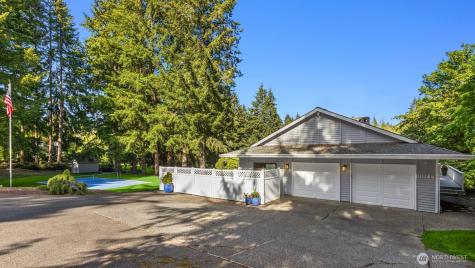 11186 Blue Pond Place NE Bainbridge Island WA 98110