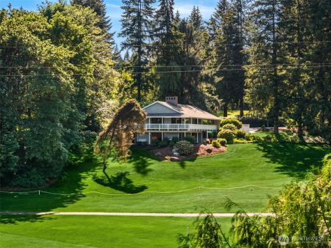 11186 Blue Pond Place NE Bainbridge Island WA 98110