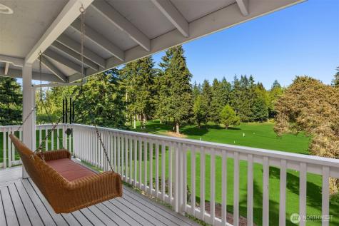 11186 Blue Pond Place NE Bainbridge Island WA 98110