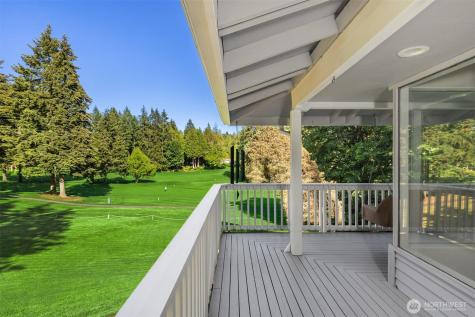 11186 Blue Pond Place NE Bainbridge Island WA 98110